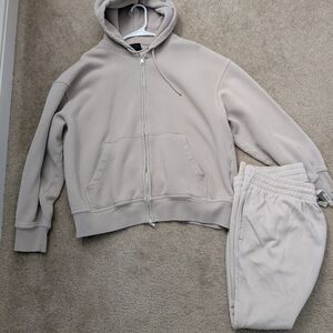 H&M Men's Zip-Up Hoodie in Light Beige